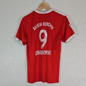 Bayern Munich Robert Lewandowski 2017 / 18 Jersey.